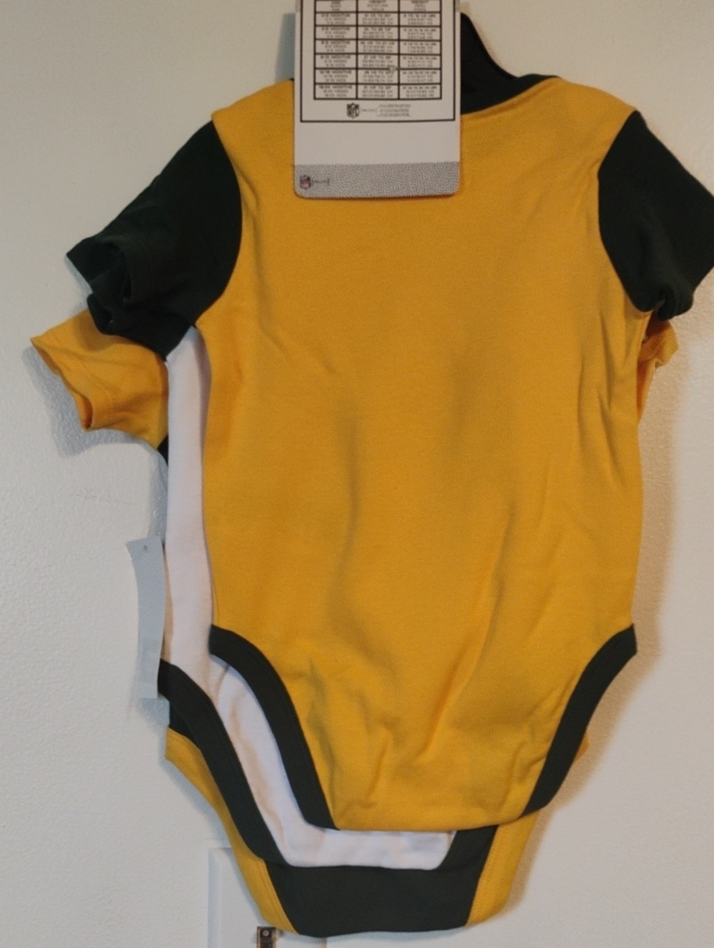 Green Bay Packers 3-Piece Baby Creeper Set – 6-9 Months – NWT - Picture 5 of 7